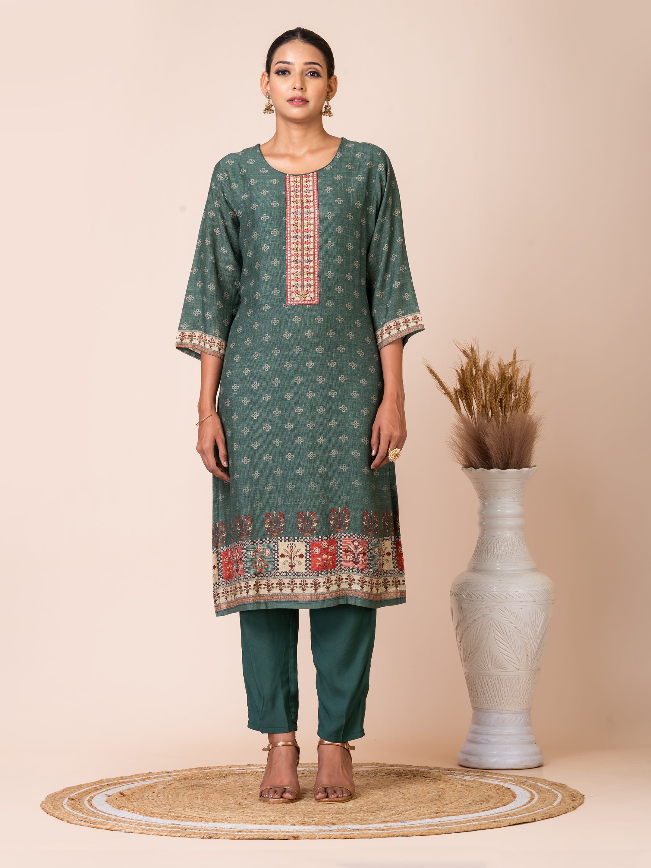 Emerald Green Linen Kurta Set with Handwork by Sarso Sarso