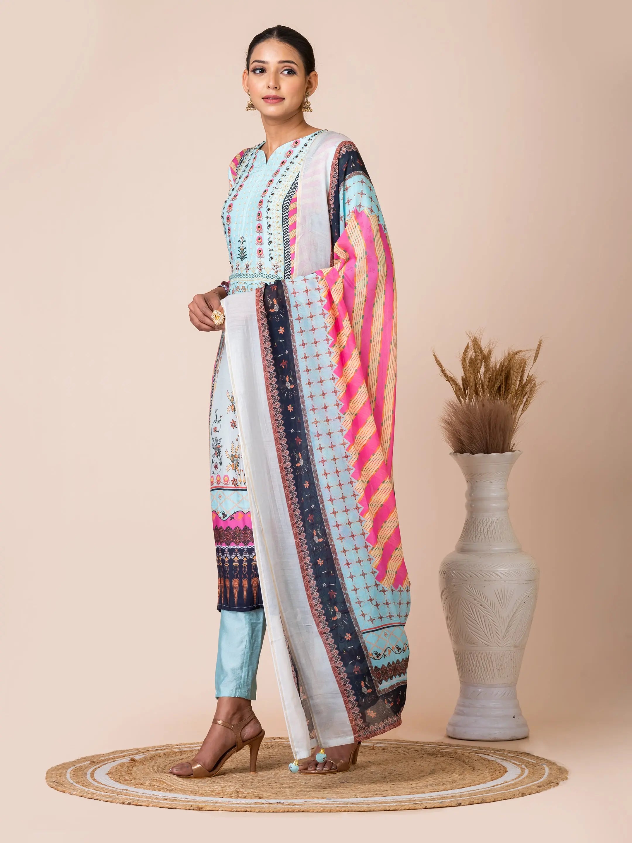 Colourful Pakistani Print Kurta Set with Handwork Detailing Sarso