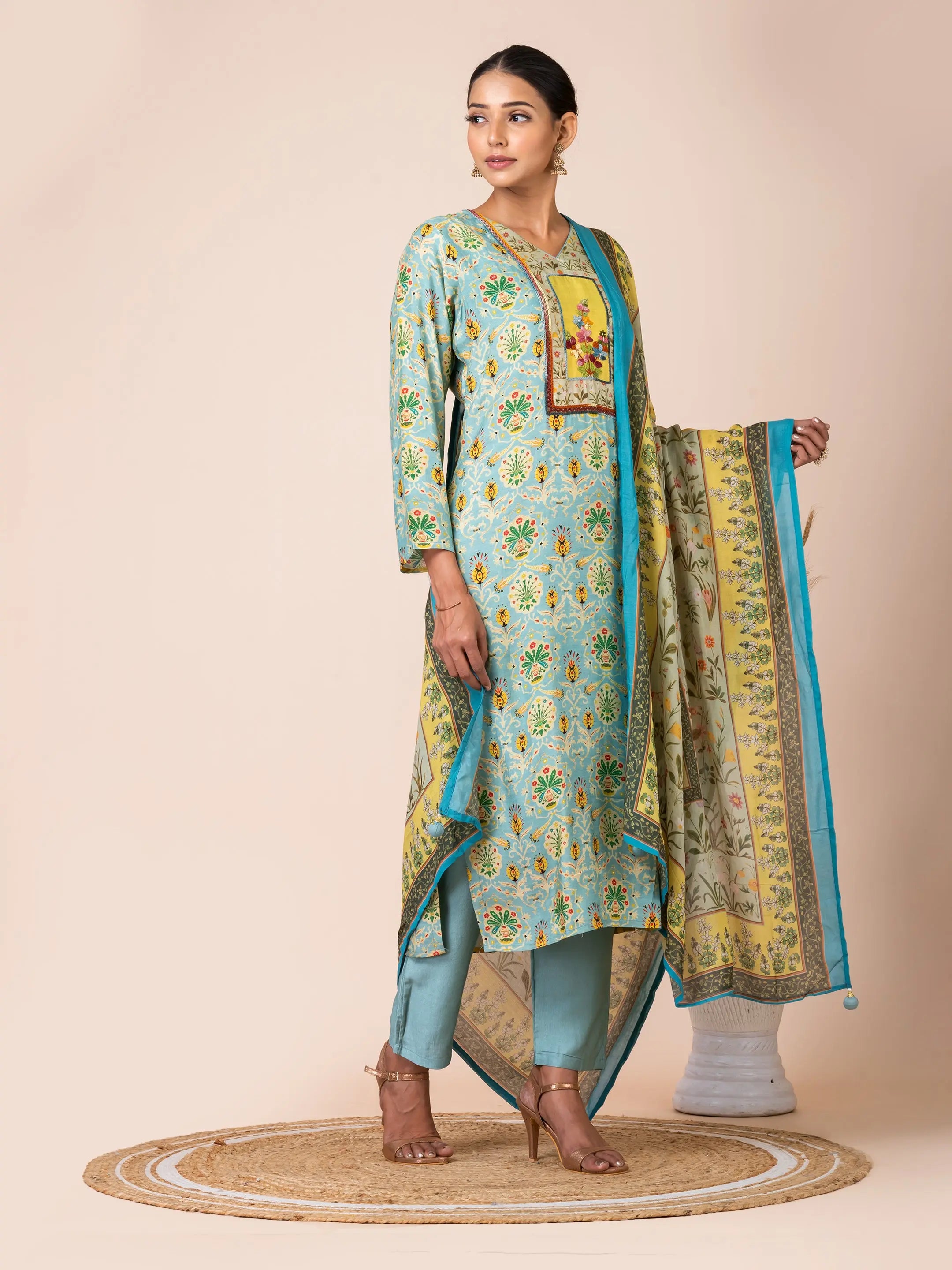 Blue Floral Kurta Set with Kantha and French Knot Handwork Sarso