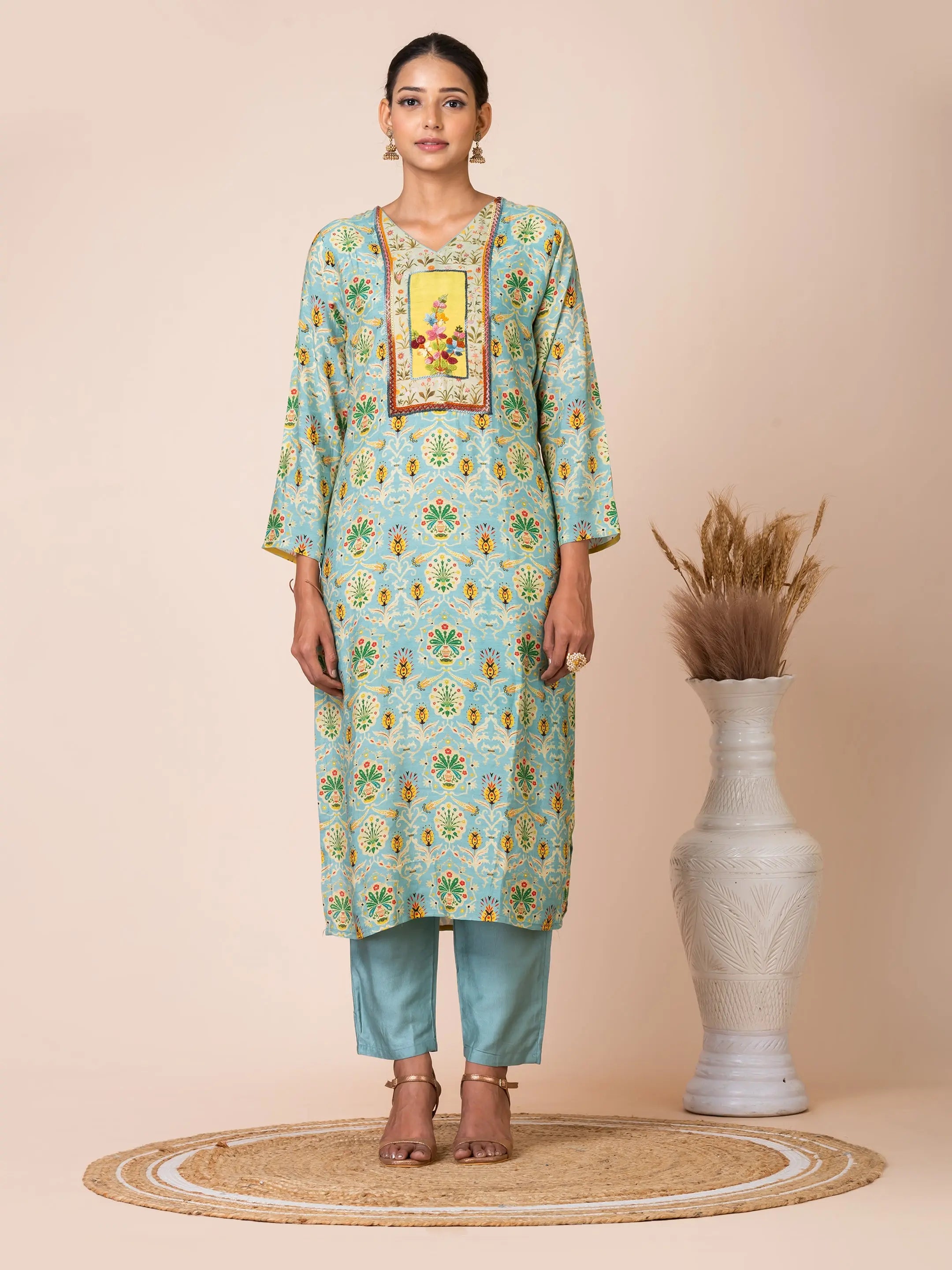 Blue Floral Kurta Set with Kantha and French Knot Handwork Sarso