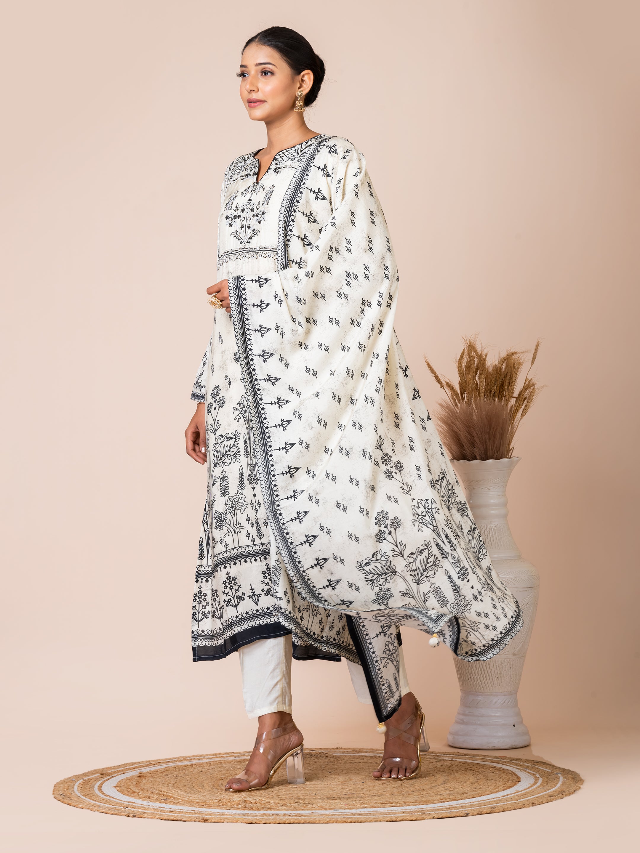 Black and White Nature Print Kurta Set with Handwork by Sarso Sarso