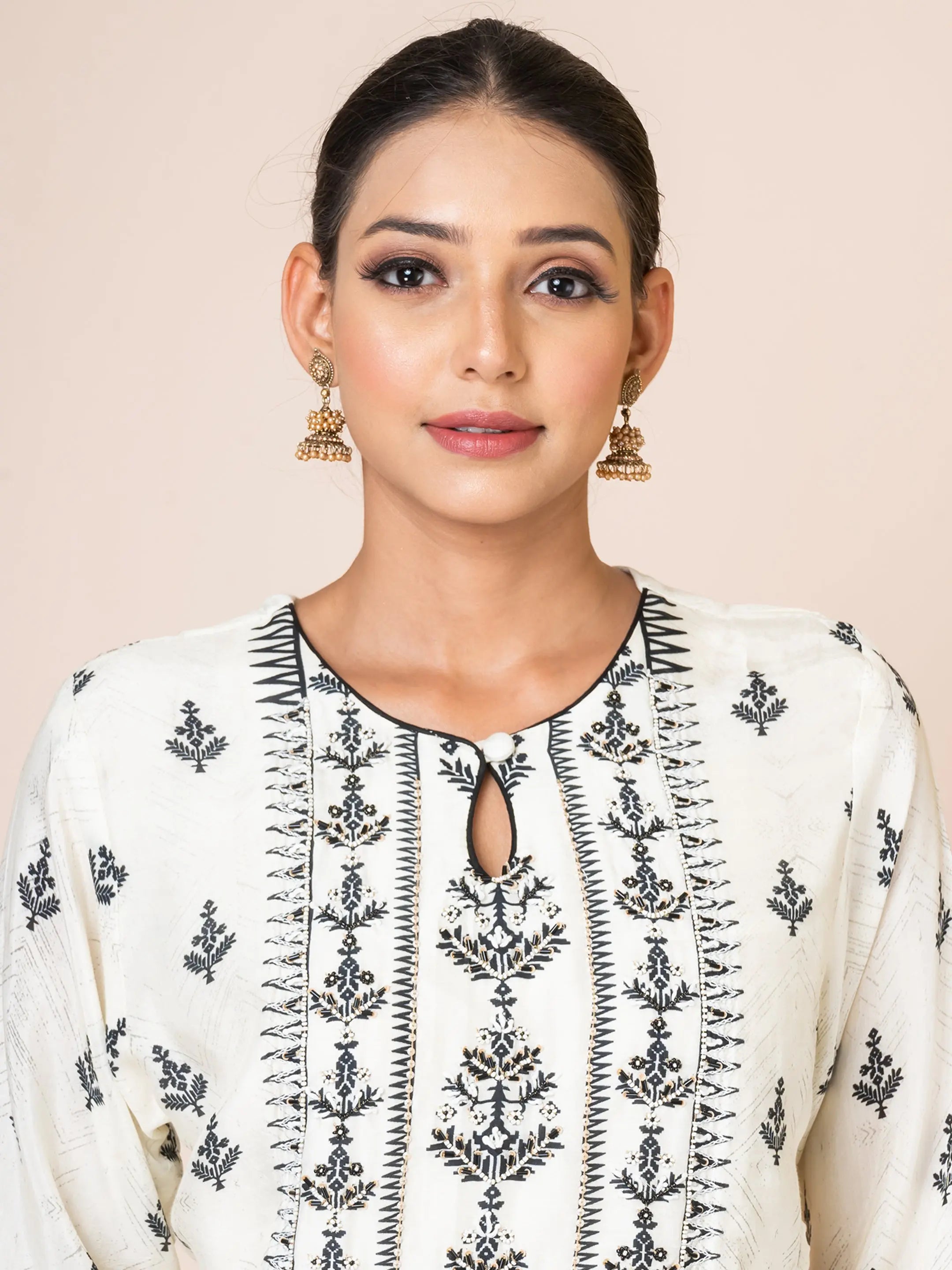 Sarso Black and White Geometric Kurta Set with Patterned Dupatta Sarso