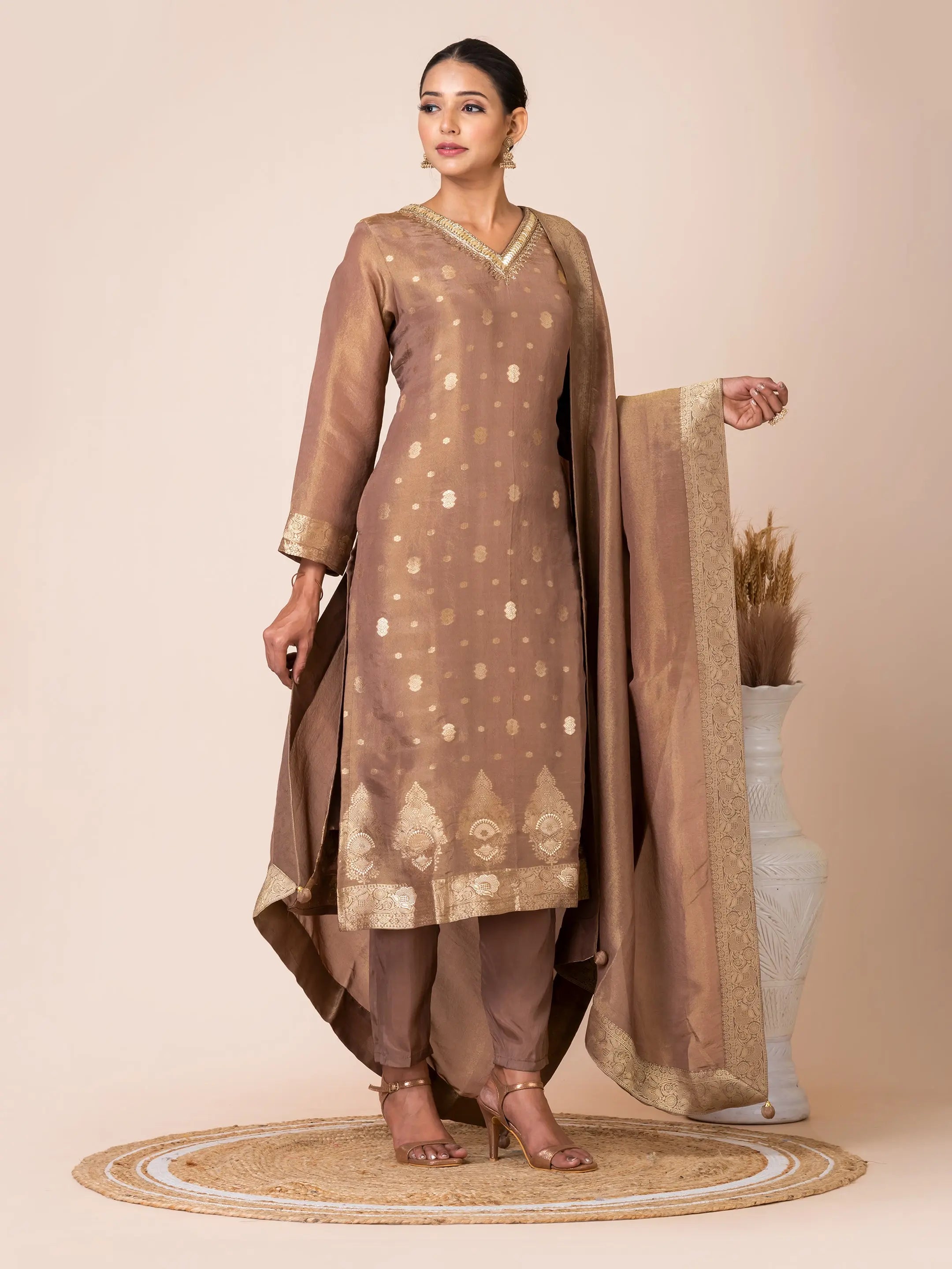 Golden Tissue Jacquard Kurta Set with Exquisite Handwork Sarso