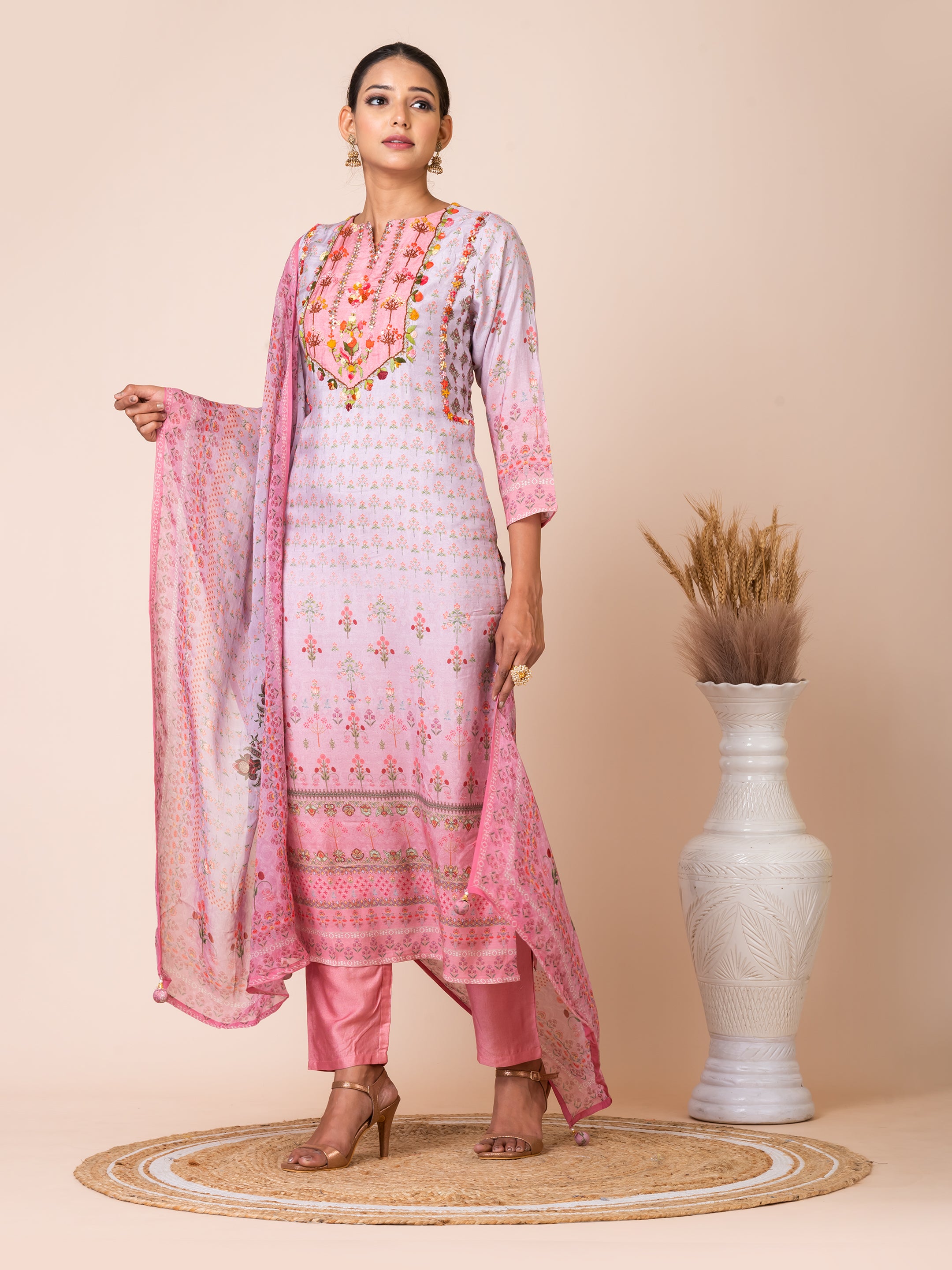 Elegant Pink Floral Kurta Set with Handwork Sarso