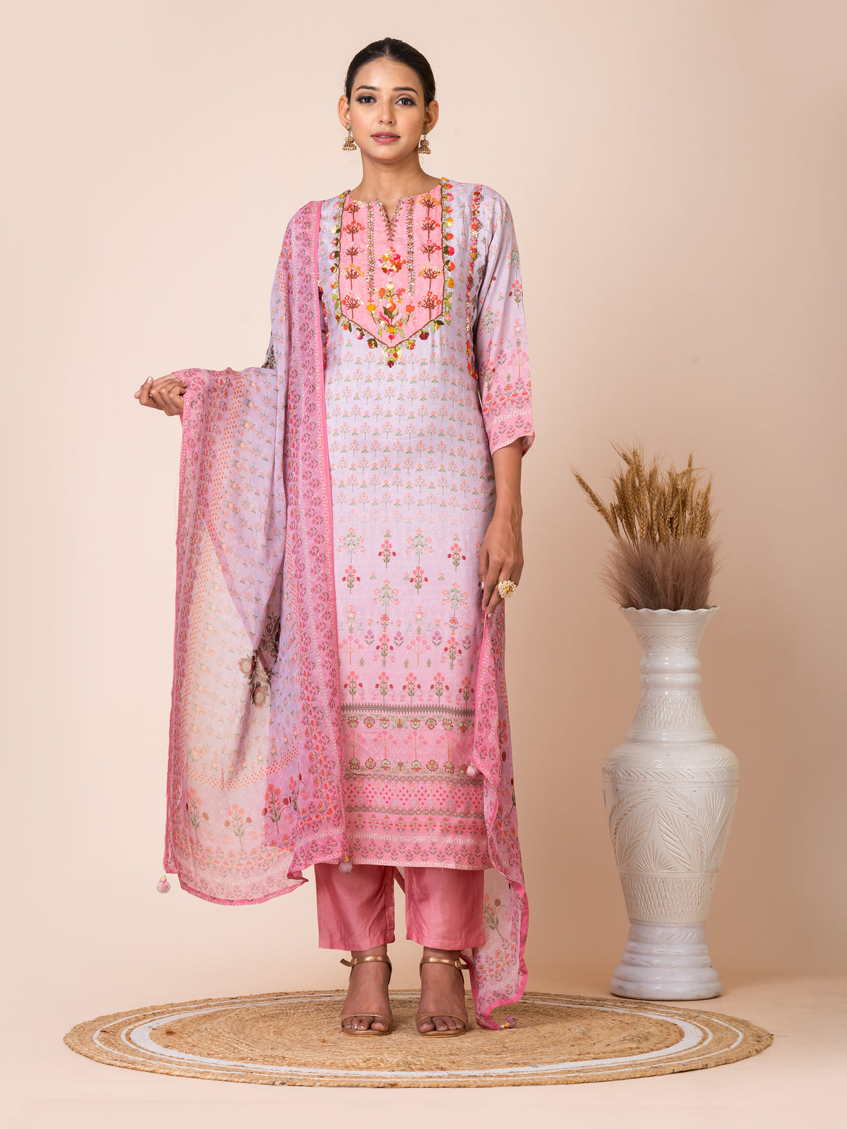 Elegant Pink Floral Kurta Set with Handwork Sarso