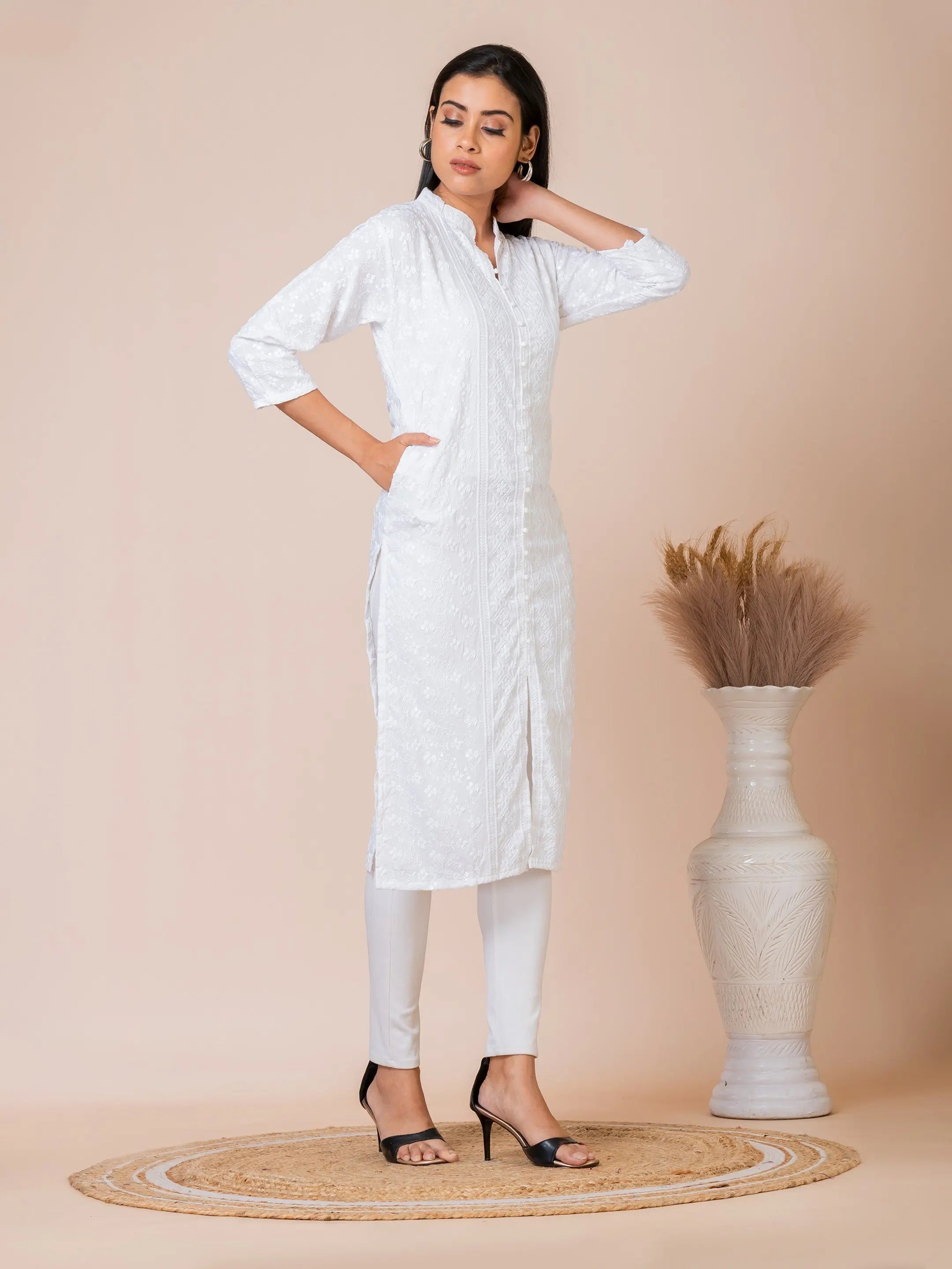 Sarso Classic White Lucknowi Embroidered Straight Kurti Sarso