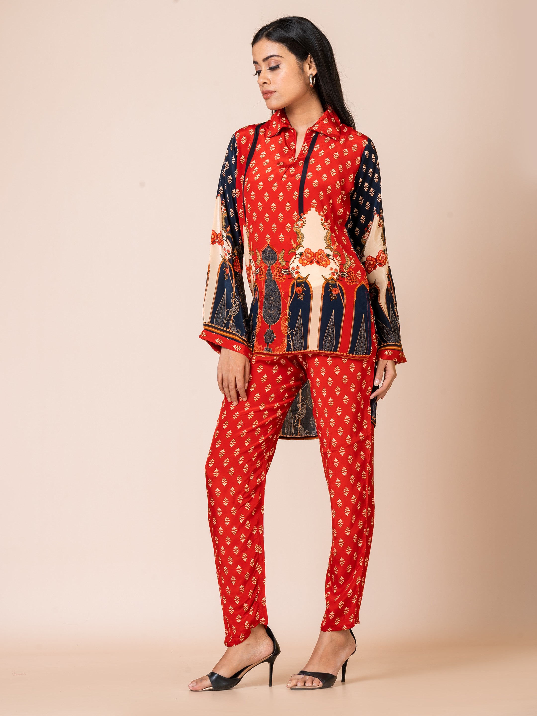 Sarso Exquisite Red and Black Printed Natural Crepe Co-ord Set Sarso