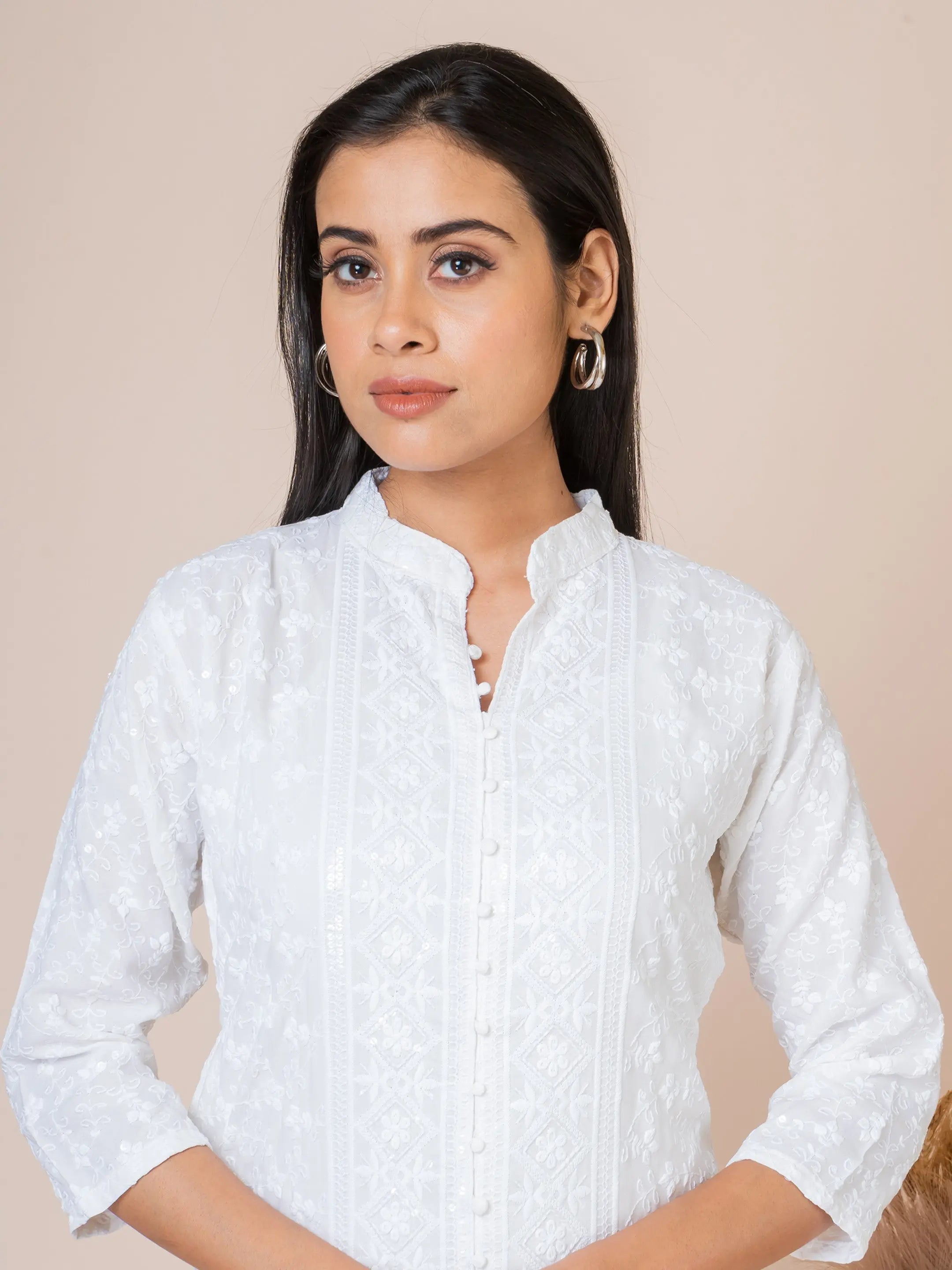 Sarso Classic White Lucknowi Embroidered Straight Kurti Sarso